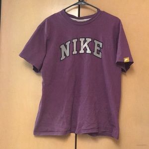 💜VINTAGE NIKE T-SHIRT!💜